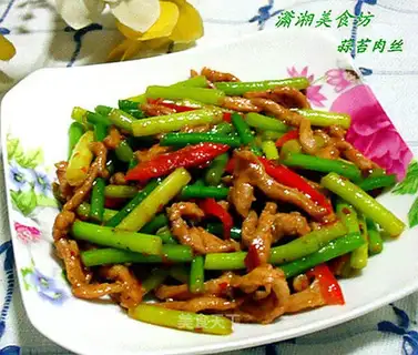Shredded pork with garlic moss