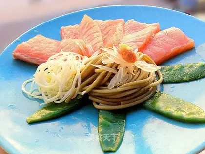 Salmon grapefruit green tea noodles