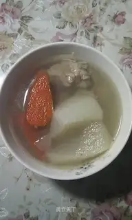 Radish scallop and chop soup
