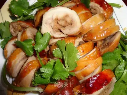 Black pepper chicken leg meat roll