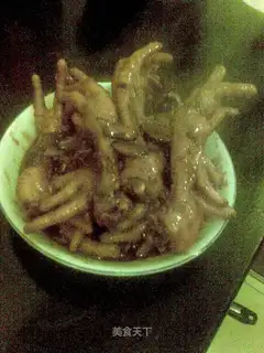 Roast chicken feet