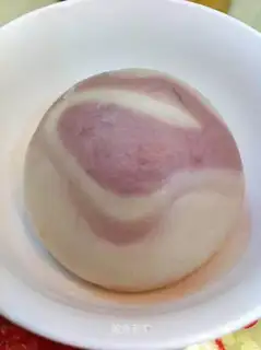 Glass steamed buns