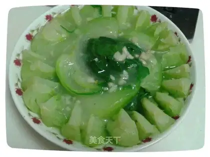 Serve with soup with vegetables