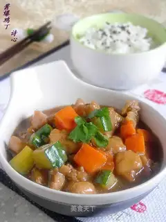 Sauce diced chicken