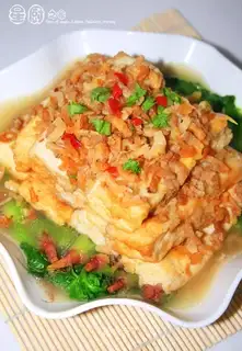 Golden inlaid jade tofu