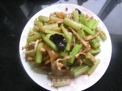 stir-fried shredded pork with celery