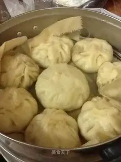 Cabbage egg bun