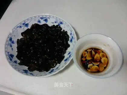 Black fungus salad