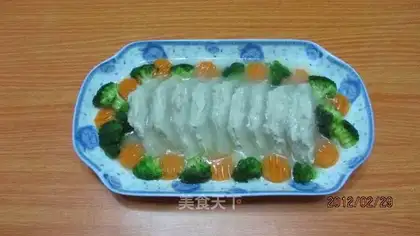 Minced pork and white gourd sandwich