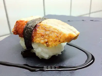 Tea smoked duck breast sushi