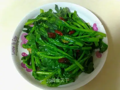 stir-fried white rapeseed