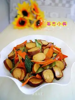 Clear stir-fried tofu money