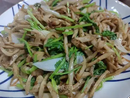 Barbecue fried abalone mushrooms