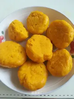 Pumpkin buns