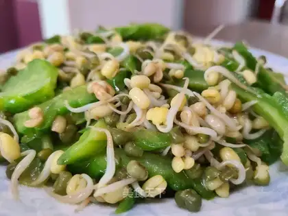 Green bean sprouts