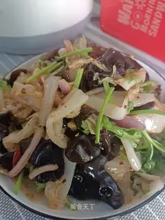 Cool doll food