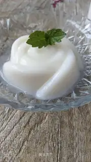 Strawberry pudding