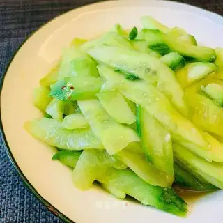 Clear the cucumber