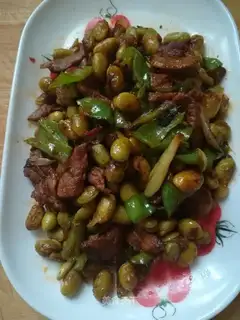 Bean fried meat