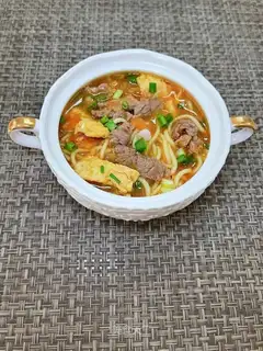 Tomato egg beef noodles