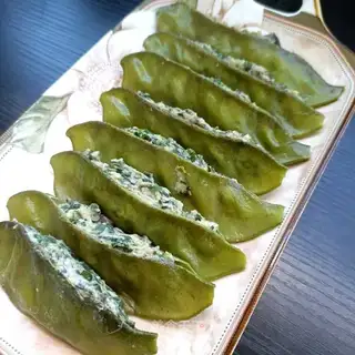 Steamed sea cucumber lentils box