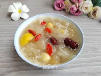 The silver spoon of Chestnut Lotus