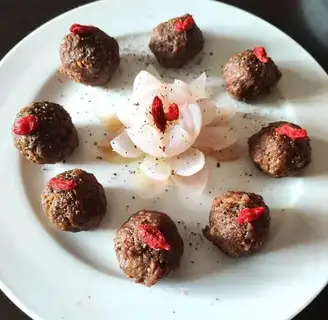 Steam pepper beef balls