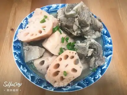 A simple pig's bone