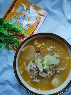 Golden Tomb and Tomb Pork fan soup