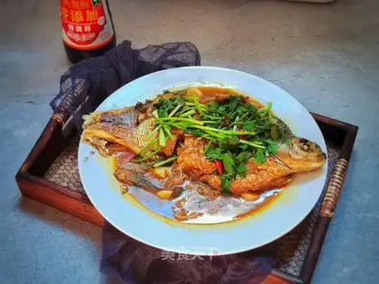 Red-burned mackerel