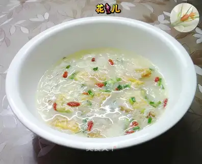 Fried egg radish soup