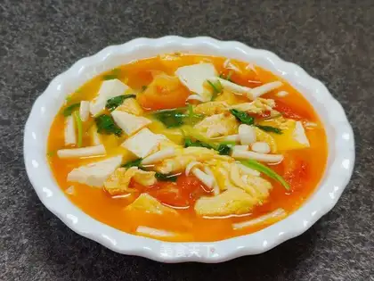 Seafood mushroom tofu soup
