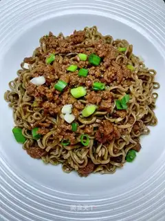 Beef sauce and pasta