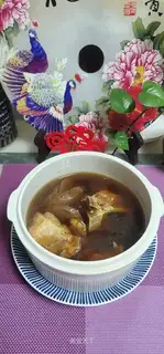 Zamboza pig's bone soup
