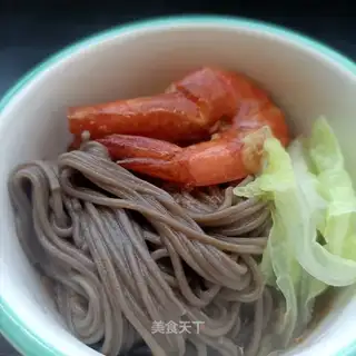 Shrimp oil and wheat noodles
