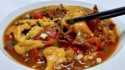 Tomato fried egg beef