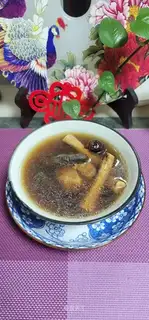 Barden Doo's got a cow and a pig's bone soup
