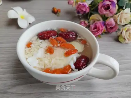 Red-tree egg soup