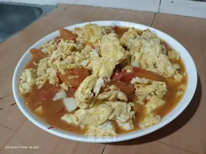 Tomato fried eggs