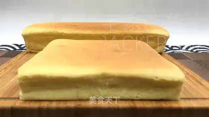 Light cream early cake