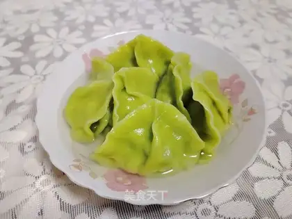 ♪ ♪ Pork dumplings ♪