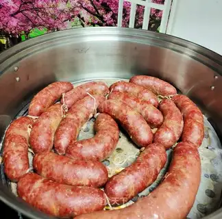 Homemade garlic sausage