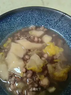 ♪ Golden grubs ♪