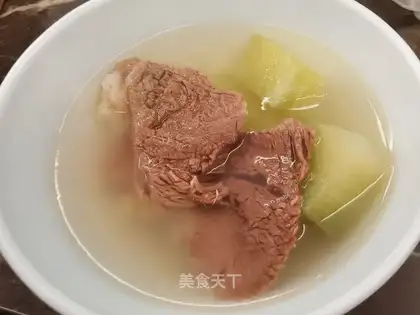 Beef carrot soup