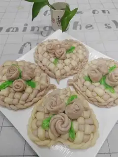 Flower buns