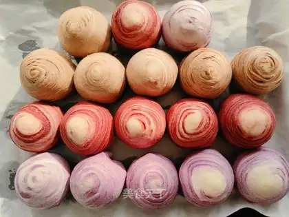 Color spiral souffle