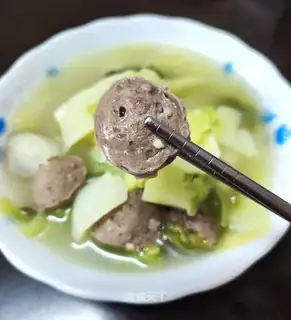 Beefball soup