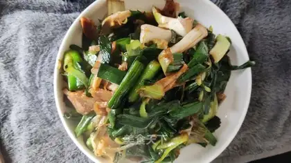 Garlic meat