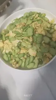 Eggs fried beans
