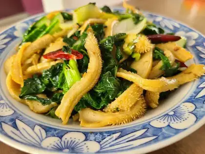 Black cabbage with oxen
